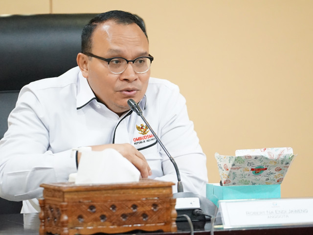 Pimpinan Ombudsman RI Robert Na Endi Jaweng