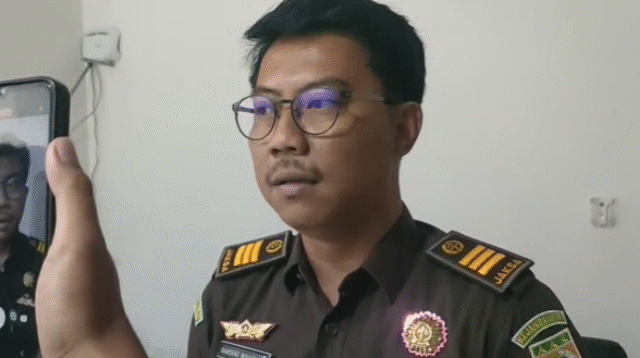 Kepala Seksi (Kasi) Intel Kejari Anambas, Bambang Wiratdany