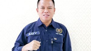Ady Indra Pawennari
