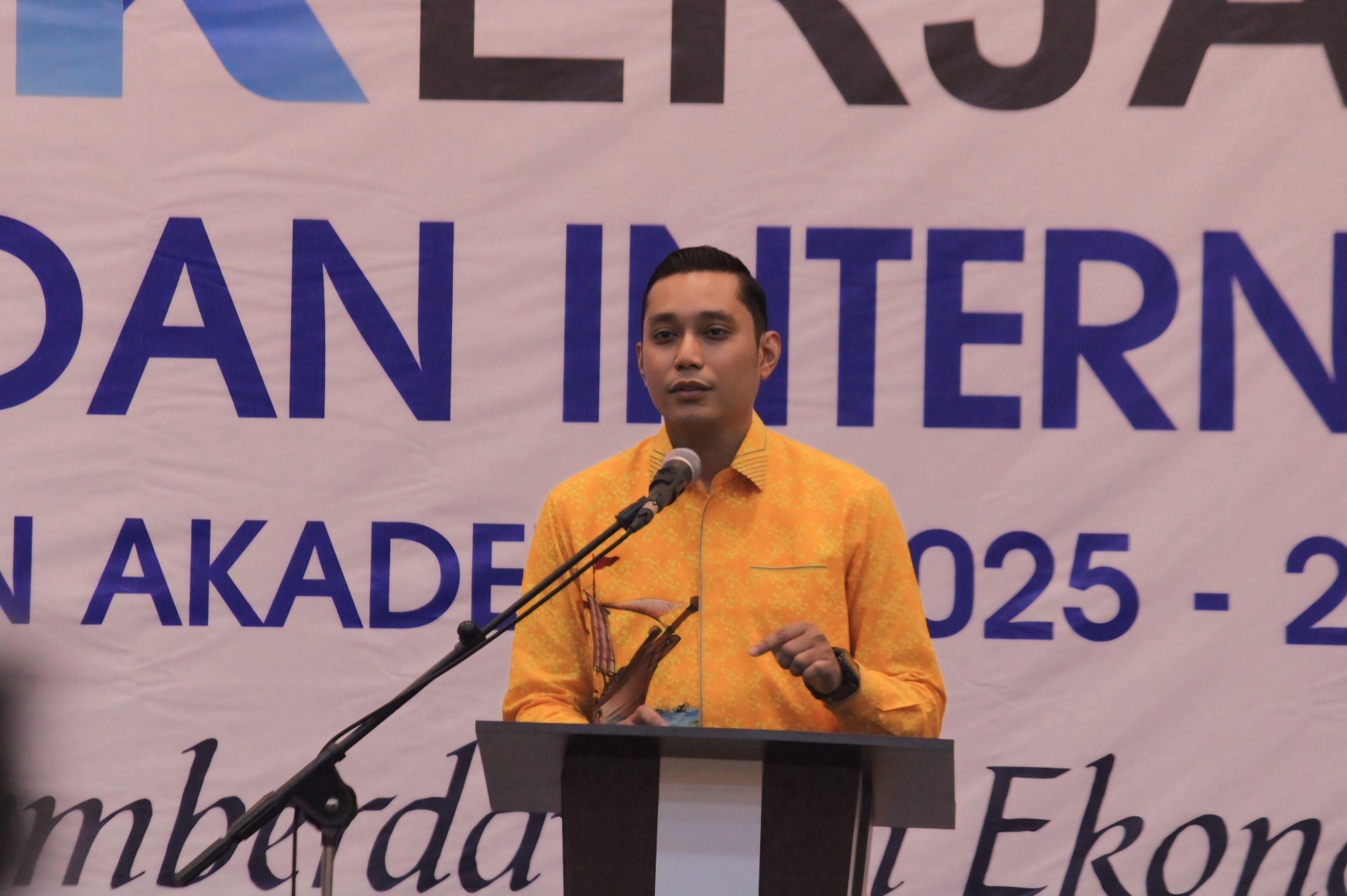 Kepala Dinas Koperasi dan Usaha Kecil Menengah (UKM) Provinsi Kepulauan Riau, Riki Rionaldi