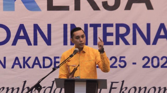 Kepala Dinas Koperasi dan Usaha Kecil Menengah (UKM) Provinsi Kepulauan Riau, Riki Rionaldi