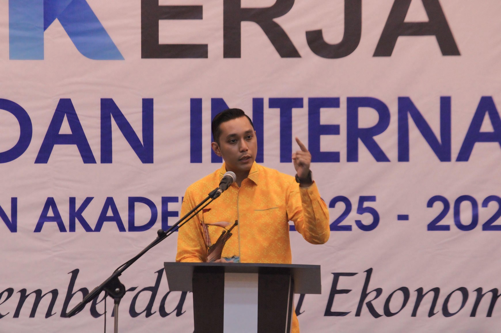 Kepala Dinas Koperasi dan Usaha Kecil Menengah (UKM) Provinsi Kepulauan Riau, Riki Rionaldi