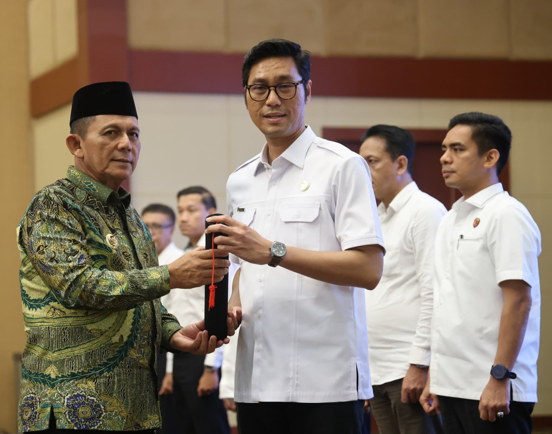 Kepala OJK Kepri yang juga menjabat sebagai Kepala Satgas PASTI Kepri, Sinar Danandjaya
