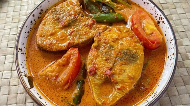 Ilustrasi Ikan Asam Pedas