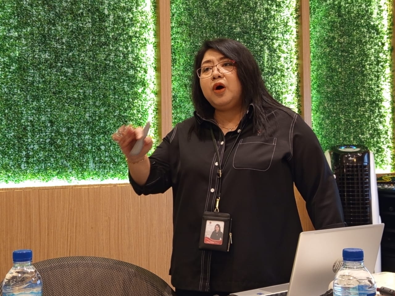 Kepala Wilayah Bursa Efek Indonesia (BEI) Kepulauan Riau, Indra Novita, S.S., M.M.,