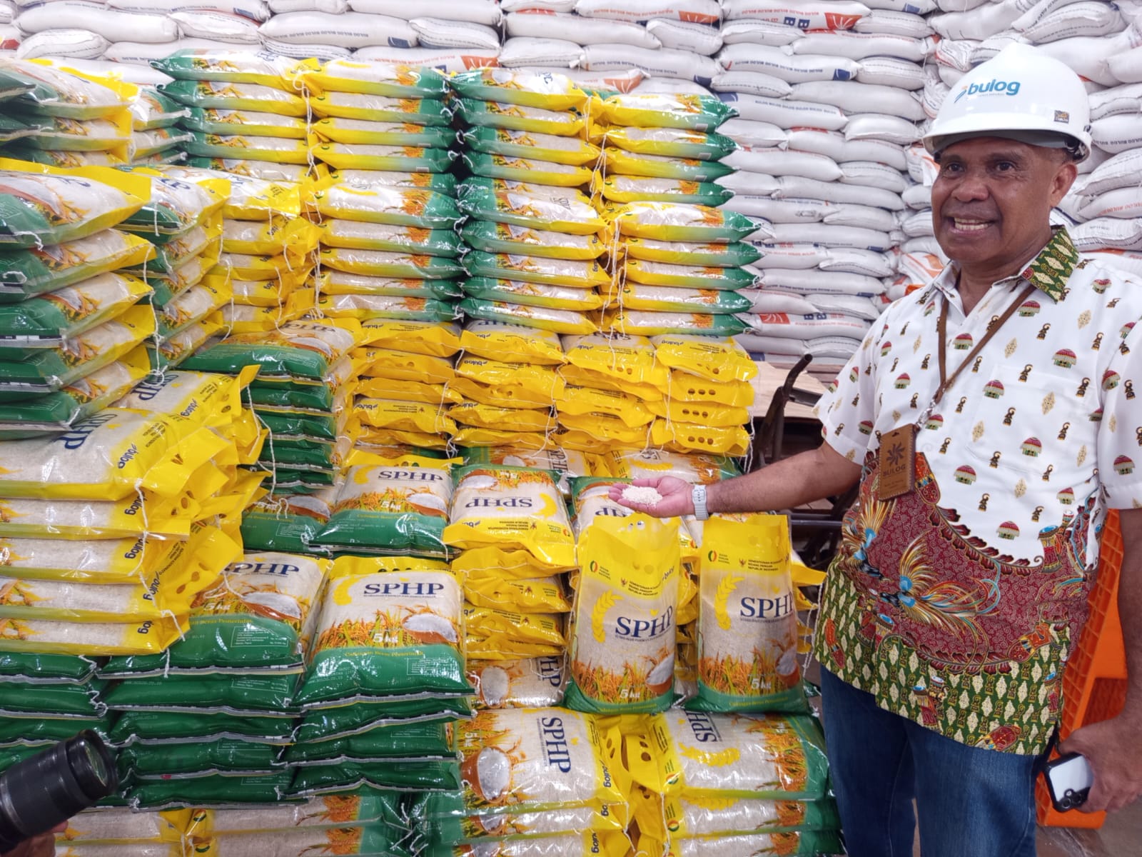 Kepala Cabang BULOG Batam, Guido XL Pereira