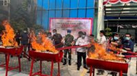 bea-cukai-bogor-musnahkan-102-juta-batang-rokok-ilegal-dan-kain-senilai-rp-15-miliar-solihindetik-1786514761184_169