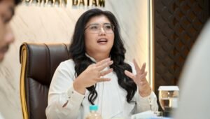 Anggota/Deputy Bidang Pelayanan Umum BP Batam, Ariastuty Sirait